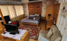 Jolly Guesthouse & Restaurant